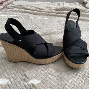 Vera Wang Simply Vera Wang Stretch Wedge Sandals